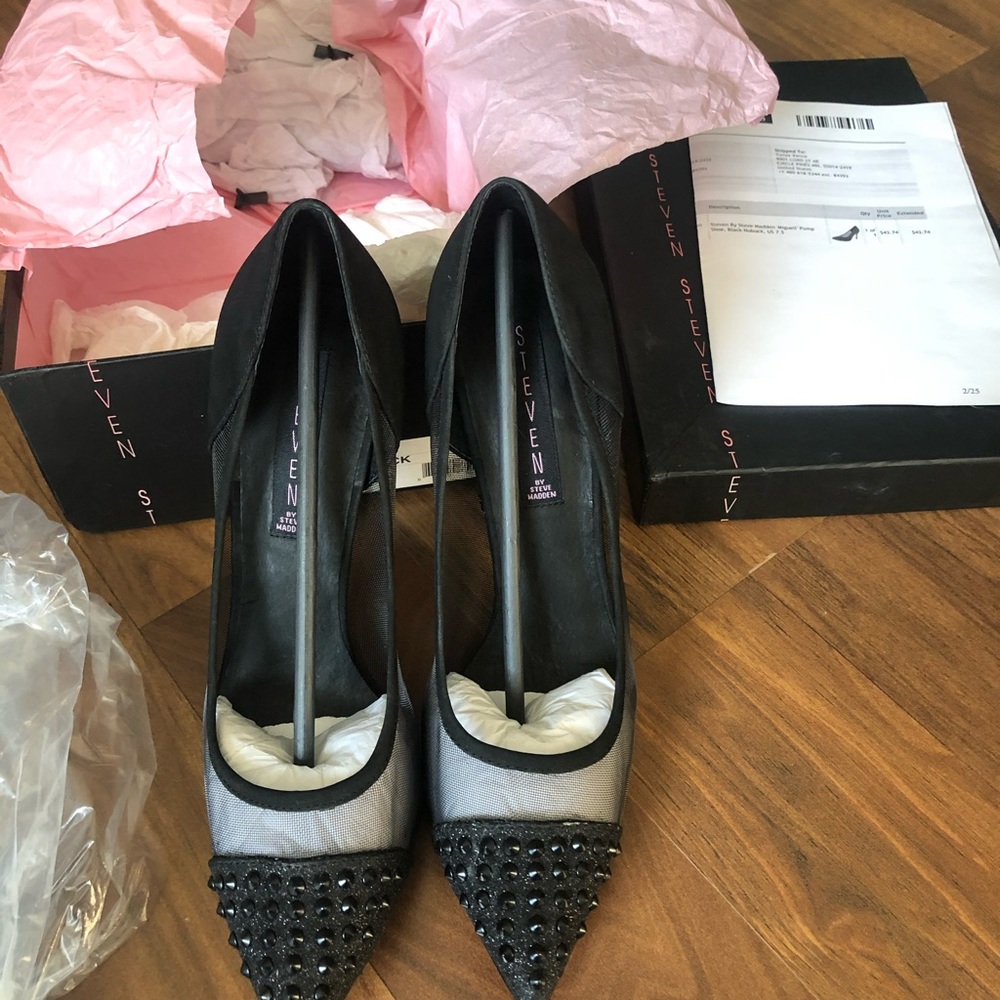Steve Madden pumps with spikes
